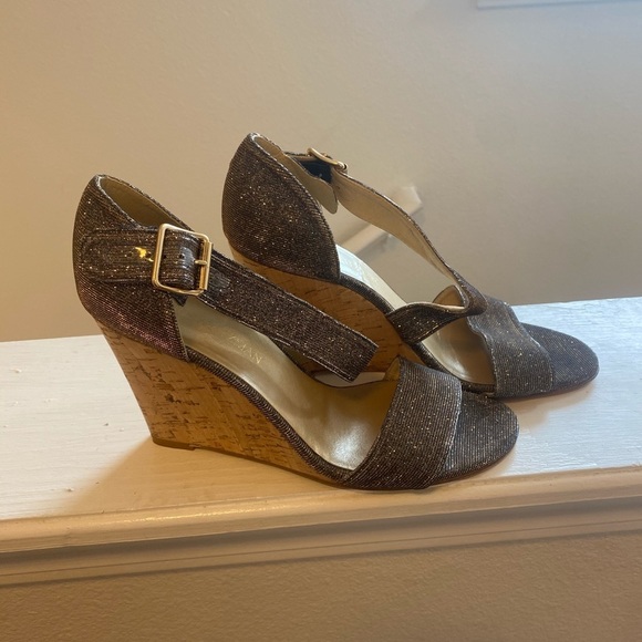 Stuart Weitzman Glitter Metallic Open Toe Wedges Sandals Gold Silver 8.5 $290 - Picture 2 of 9